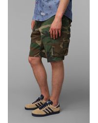 Urban Outfitters Rothco Camouflage Cargo Short in Green for Men | Lyst