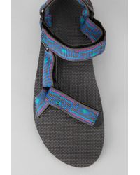 outfitters teva