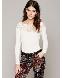 cut out neck long sleeve top