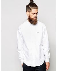 white shirt and timberlands