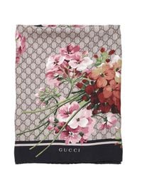 Gucci | Black Geranium & Logo Printed Silk Twill Scarf | Lyst