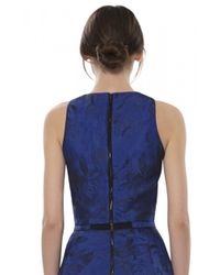 Alice + Olivia - Blue Kesten Fitted Cropped Tank - Lyst