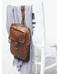 Vedhæftet fil Arv Omkreds Free People Campomaggi Womens Positano Distressed Backpack in Brown - Lyst