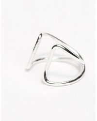 Vibe Harsløf | Metallic Earclip Silver | Lyst