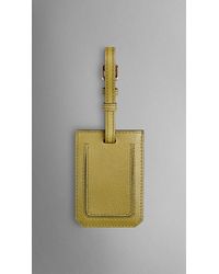 burberry luggage tag