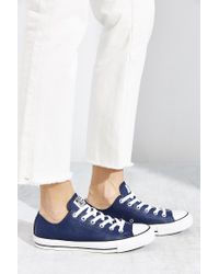 chuck taylor all star seasonal leather low top