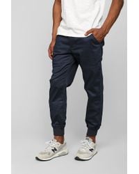jogger pants and timberlands