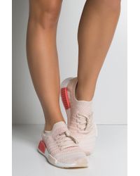 all white tennis shoes womens