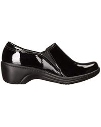 clarks women's grasp chime loafer