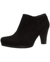 clarks heeled boots