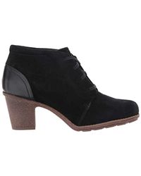clarks sashlin sue