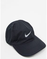 nike gorra negra