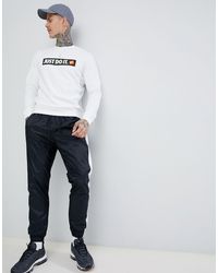 white nike just do it sweatshirt