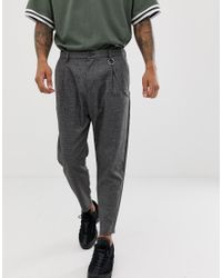 Pantaloni carrot larghi grigio scuro con catenaBershka in Denim da Uomo  colore Grigio | Lyst
