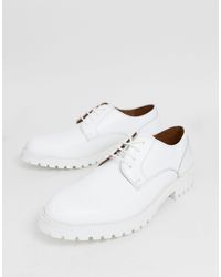 ▷ ASOS DESIGN - Derby schoenen van grijs suède afgewerkt met biezen | ASOS  Sale | 32% korting