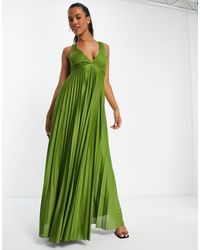 Vestito lungo allacciato al collo incrociato sulla schiena con scollo  profondo e pieghe, colore oliva di ASOS in Viola | Lyst