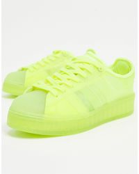 adidas jaune superstar