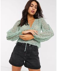 Blusa con estampado floral en color menta Stradivarius de Tejido sintético  de color Verde | Lyst
