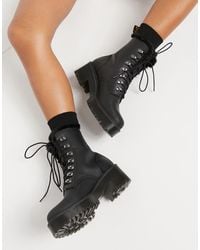 leona dr martens black