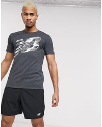 Camiseta con gráfico del logo en running New Balance de hombre de color  Negro | Lyst