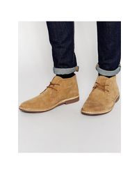 beige chukka boots