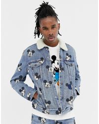 Giacca di jeans con stampa di Topolino e pile borg lavaggio chiaroLevi's in  Denim da Uomo colore Blu | Lyst