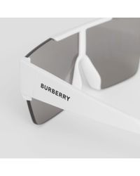 burberry sunglasses with logo on lens