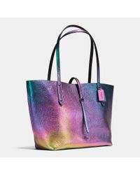 coach hologram tote