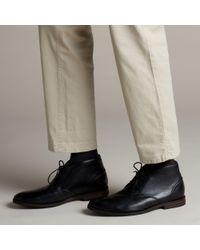glide chukka clarks