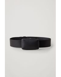 belts with purses attached