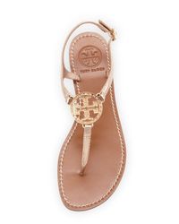 Tory Burch Violet Logo Thong Sandal in Rose Gold (Metallic) - Lyst