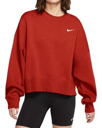nike essential fleece cropped crew