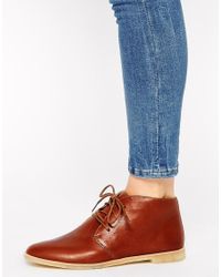 Clarks phenia desert boot