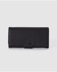 Guess Wo Black Purse With Brand Emblem Appliqué