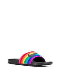 Nike Synthetisch Regenboog Slippers in het Zwart voor heren - Lyst