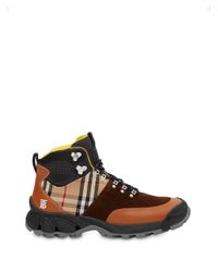 Botas de montaña Tor Burberry de Ante de color Marrón para hombre | Lyst