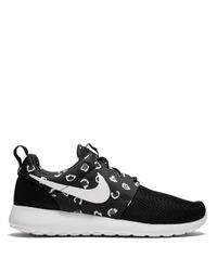 Zapatillas bajas Rosherun con estampado de leopardo Nike de Encaje de color  Negro | Lyst