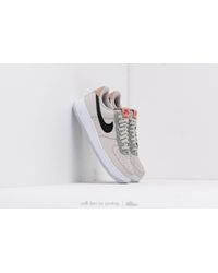 light bone black mica green