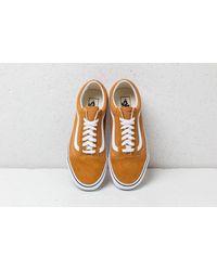 cumin true white vans