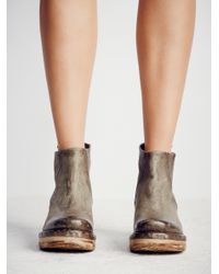 below sunset clog boot