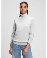 lightweight turtleneck