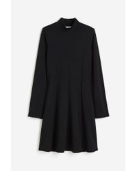 Robe Zippee Avec Col H M en coloris Noir Lyst