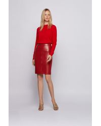 Gonna a tubino in pelle di agnello con spacco posterioreBOSS by HUGO BOSS  in Pelle di colore Rosso | Lyst