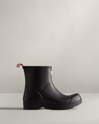 places that sell hunter boots