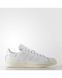 lyst adidas stan smith originali ftwwht / ftwwht / owhite una scarpa lyst adidas stan smith originali ftwwht / ftwwht / owhite una scarpa