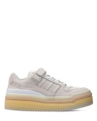 Sneakers \