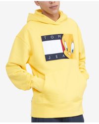 Tommy Hilfiger Denim Space Jam: A New Legacy X Tommy Jeans Tommy Jeans  Looney Tunes Flag Popover Hoodie in Yellow for Men - Lyst