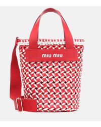 Miu Miu Bolso bombonera con diseño tejido - Rojo