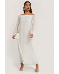 Na Kd Synthetic White Long Sleeve Pleated Maxi Dress Lyst 