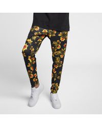 nike printed joggers